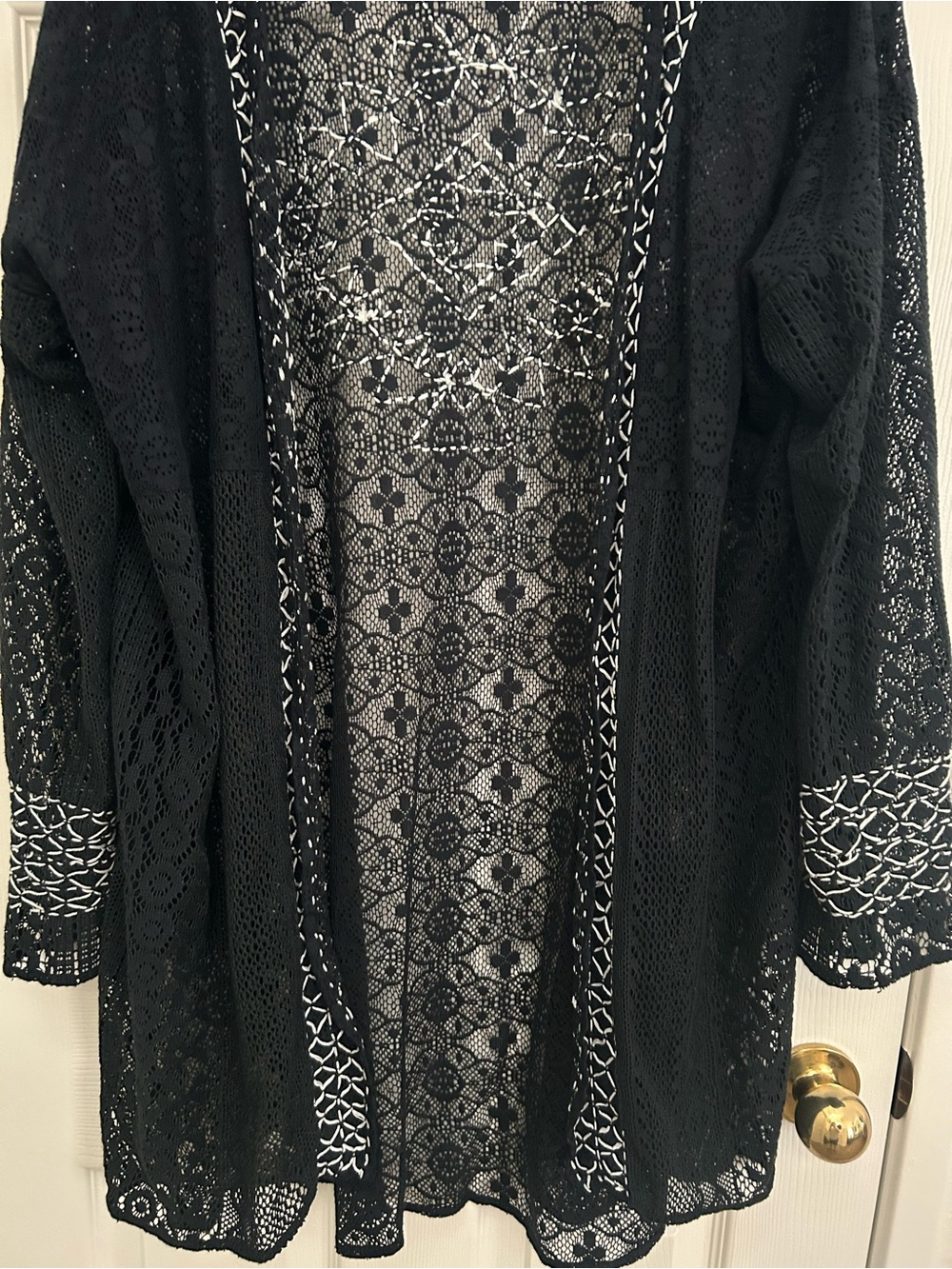 Subtle Luxury Black Lace Open Kimono Beach Cover Up - Picture 3 of 7